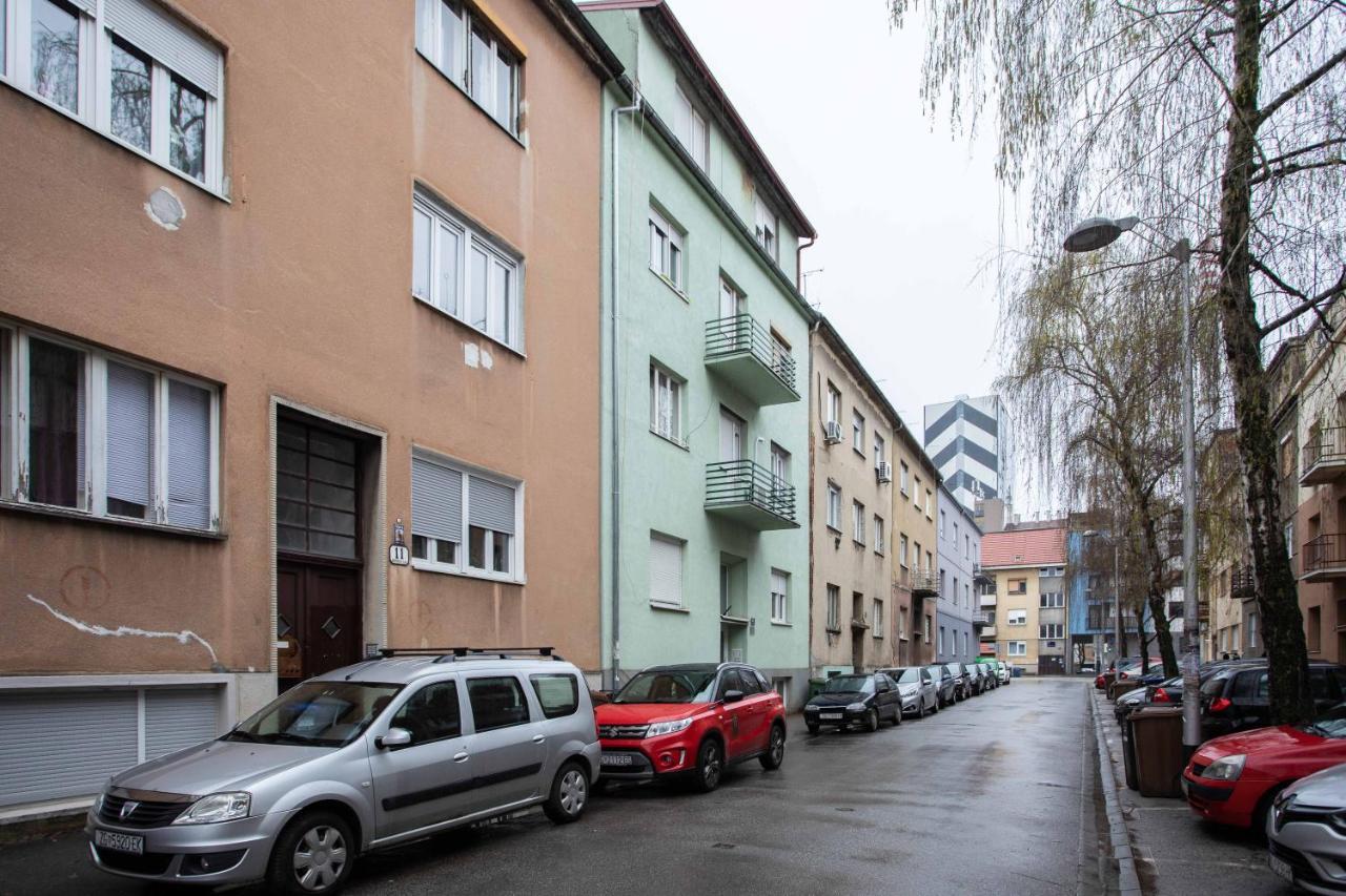 Design 1Bdr Apartment With Balcony Zagreb Bagian luar foto