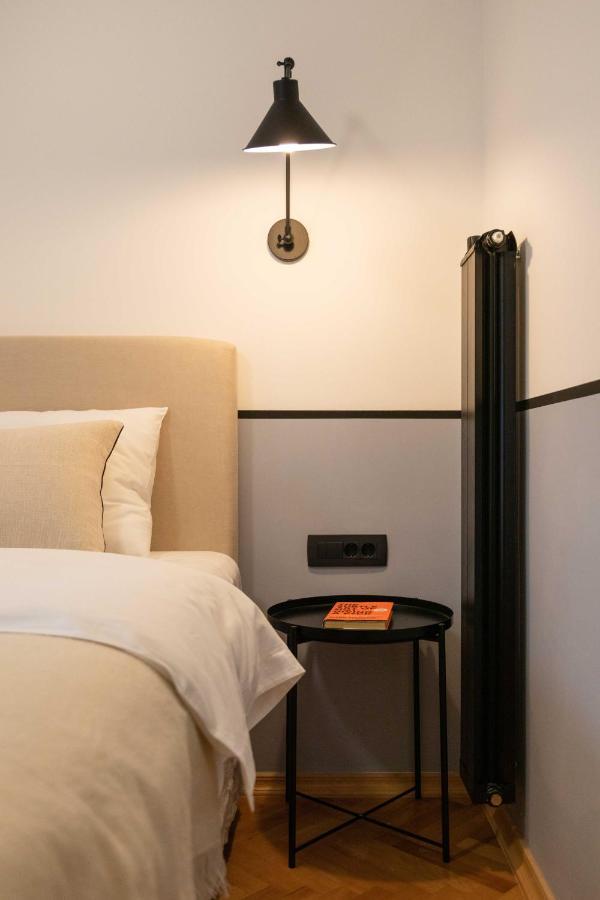 Design 1Bdr Apartment With Balcony Zagreb Bagian luar foto