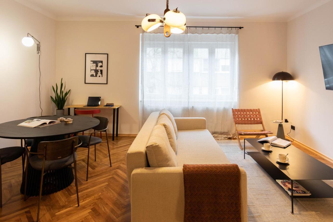 Design 1Bdr Apartment With Balcony Zagreb Bagian luar foto